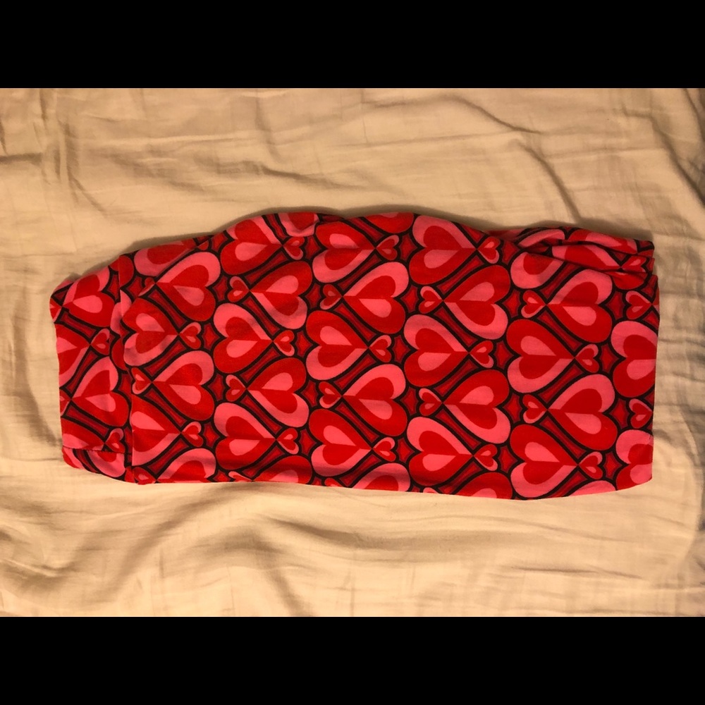 Lularoe OS valentines leggings worn once!